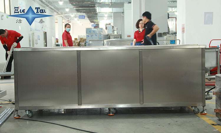 超聲波清洗機(jī)在金屬飛機(jī)零件清洗中的重要性與應(yīng)用 超聲波清洗機(jī)在金屬飛機(jī)零件清洗中的重要性與應(yīng)用