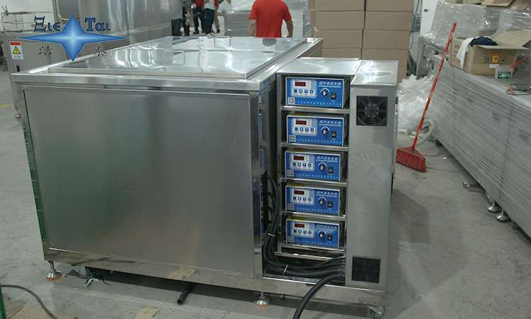 清洗金屬塑料模具:超聲波清洗機的應用與優勢 清洗金屬塑料模具:超聲波清洗機的應用與優勢