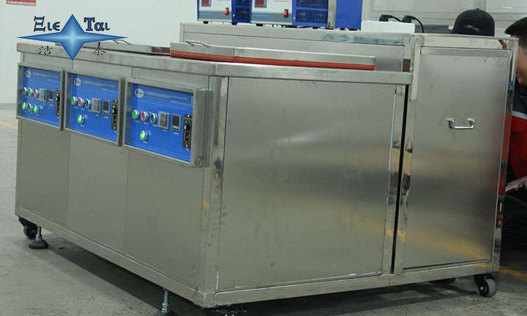 超聲波清洗機(jī)清洗卡鉗用液體的選擇與注意事項(xiàng) 超聲波清洗機(jī)清洗卡鉗用液體的選擇與注意事項(xiàng)